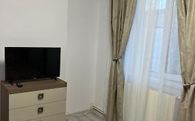 Luca Apartament Central